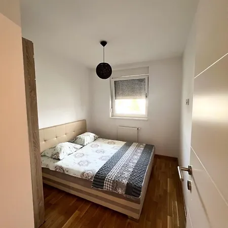 Stan Na Dan Tivana דירה דובוי